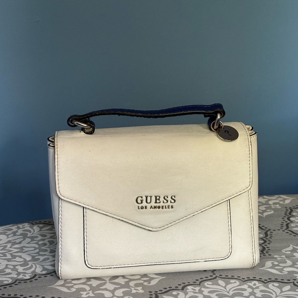 GUESS Los Angeles Cream Satchel